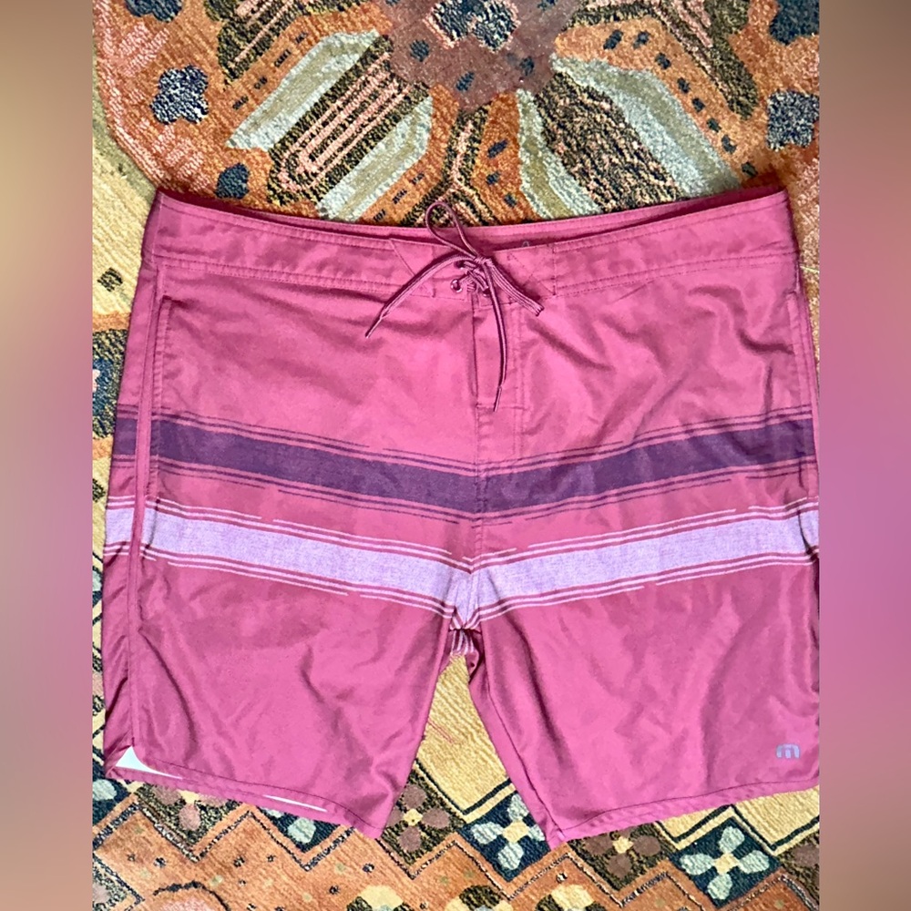 Travis Mathew Swim Trunks sz 40